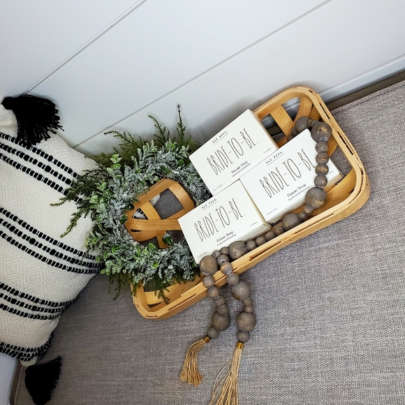 3Pc Rae Dunn 'BRIDE TO BE' Scented Hand & Body Soap Set - Picture 3 of 4